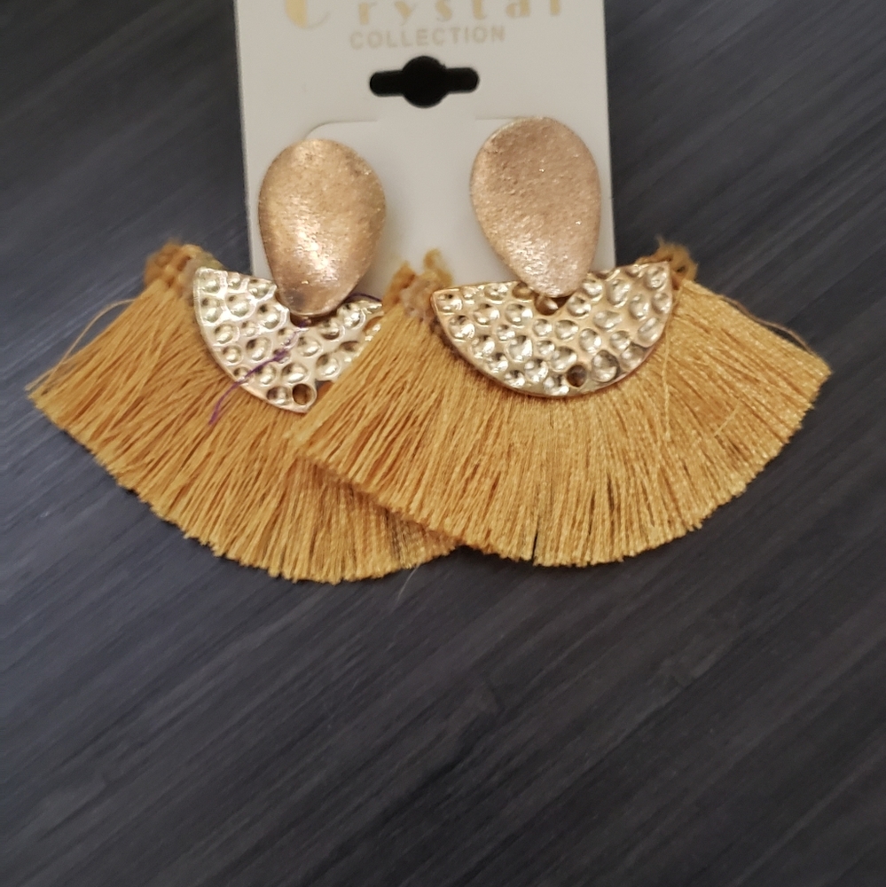 Jewelry - Picture 5 of 16